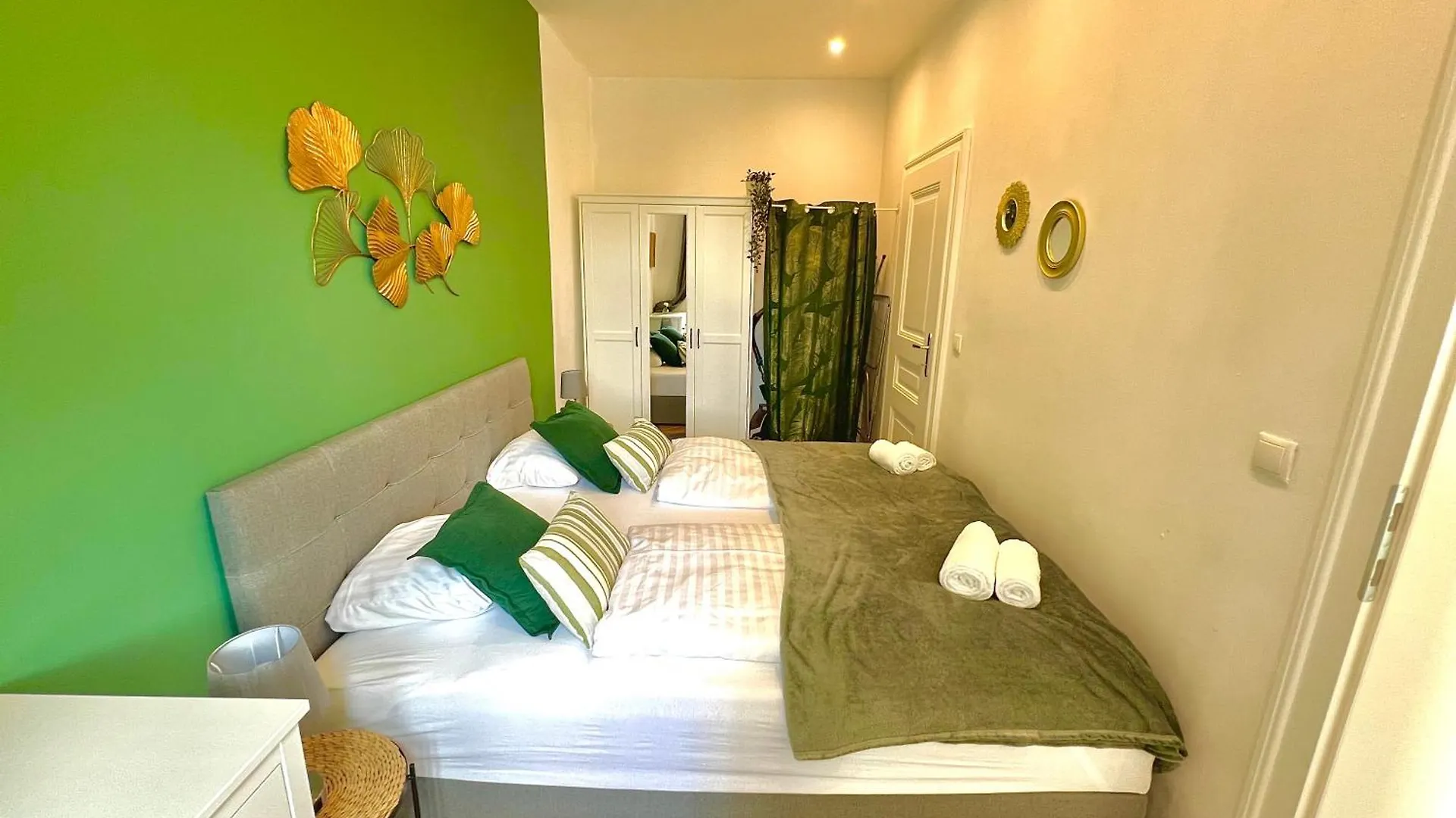 Boutique Apartment Newly Renovated Viena 0*,